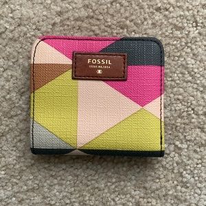 Fossil Multicolor Geometric Wallet